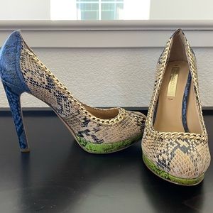 Used - Camel, blue and green snakeskin Heels with gold chain accent
